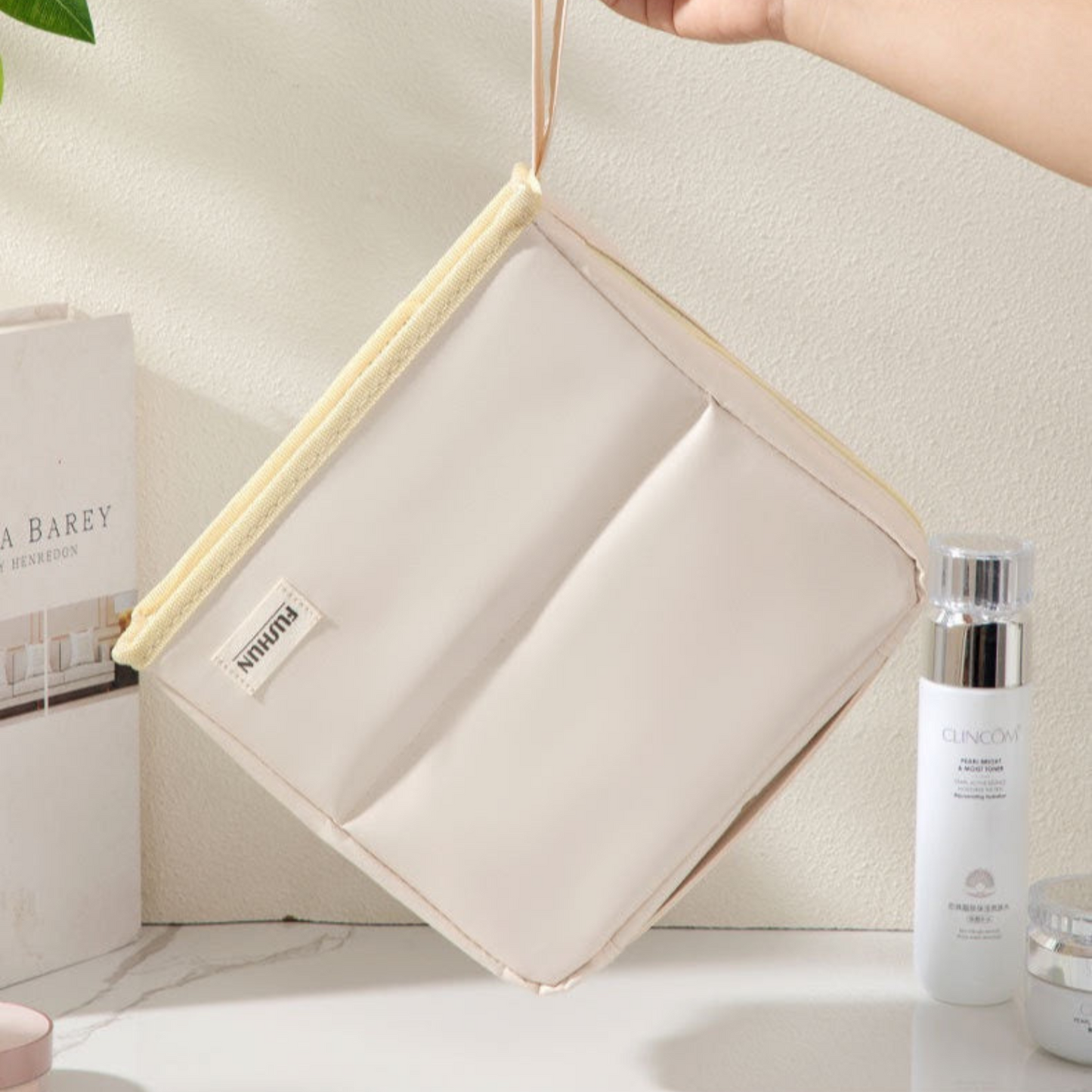 GlowNest - Cosmetics Bag