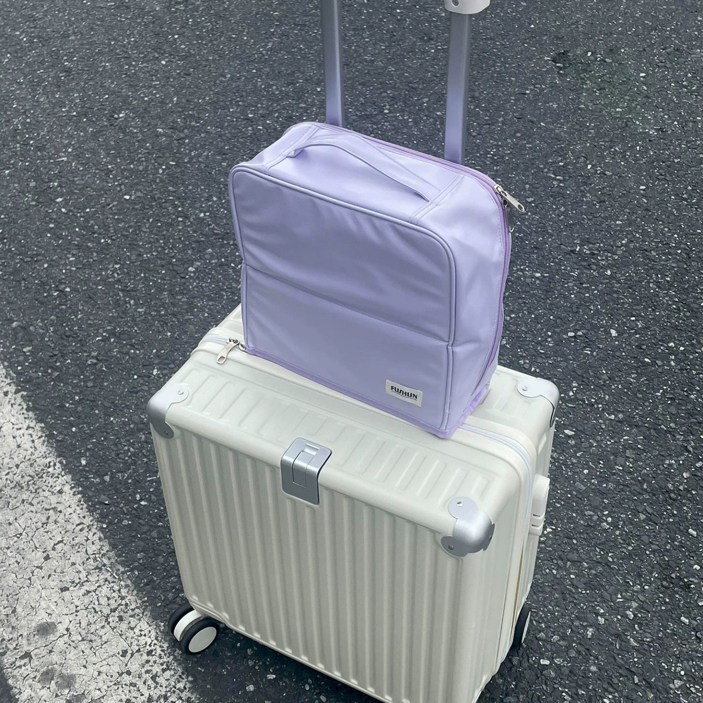GlowNest - Cosmetics Bag