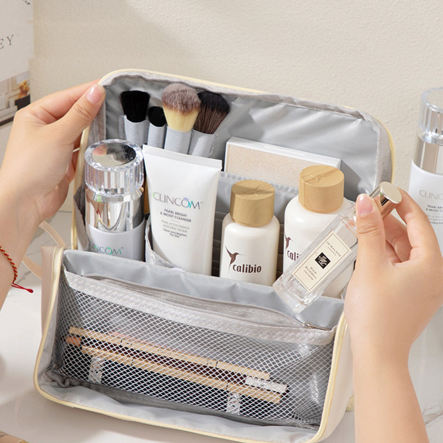 GlowNest - Cosmetics Bag